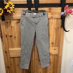 GAP Black and White Checkered Cropped Pants
